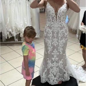 Maggie Sottero Wedding Dress- bust 32.5 waist 26.0 hips 36.0 ivory with mauve